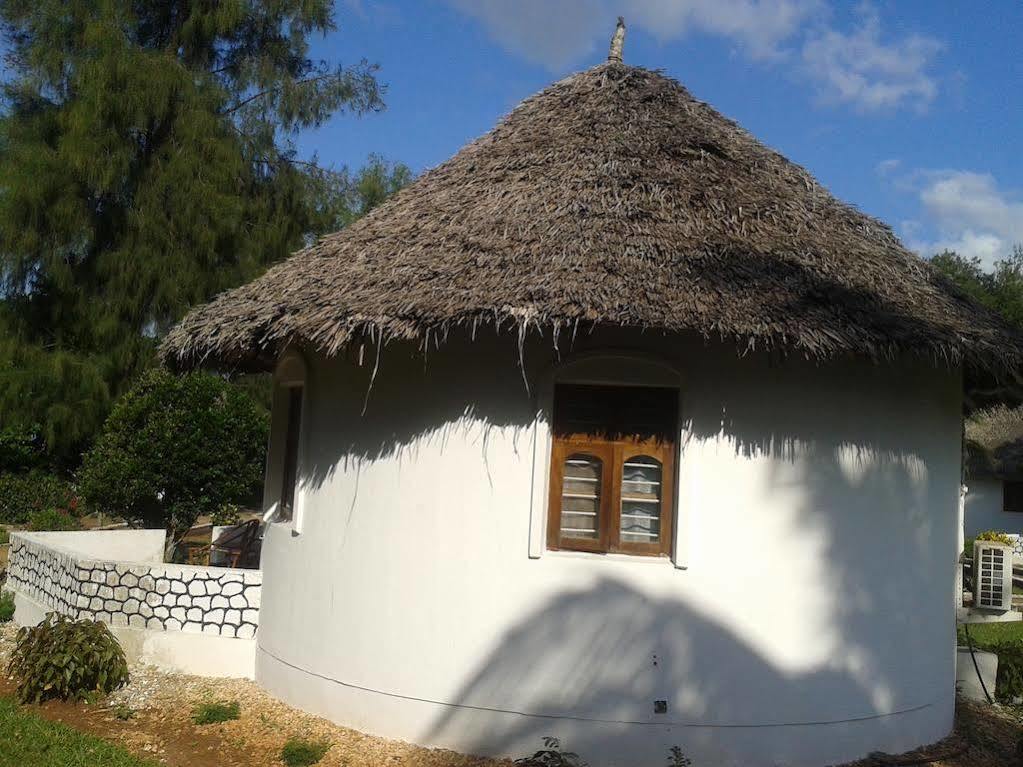 Maars Resort Zanzibar Exterior photo