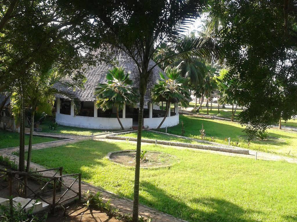 Maars Resort Zanzibar Exterior photo