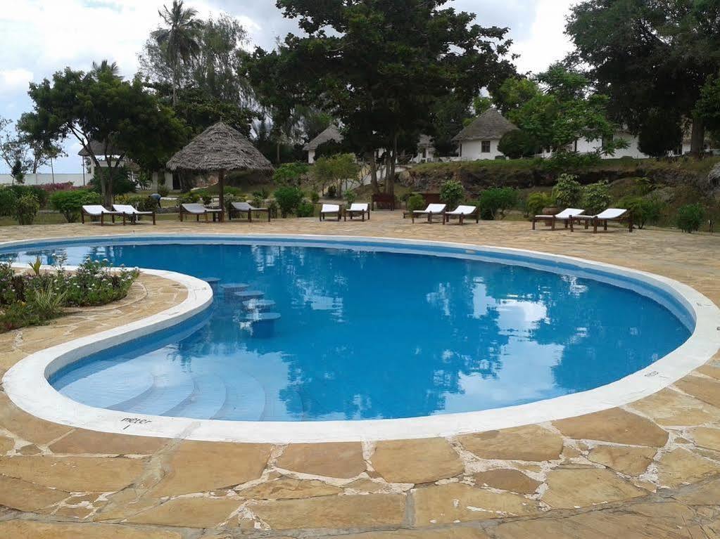 Maars Resort Zanzibar Exterior photo